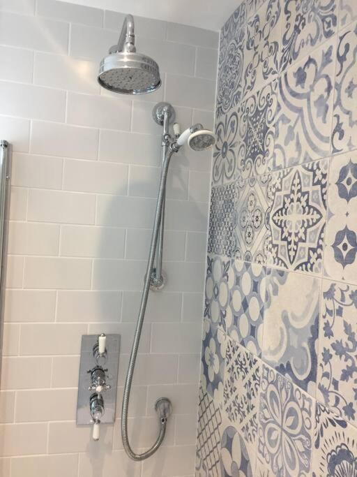Newly Refurbished Traditional Cottage Blackrock Blackrock  Luaran gambar